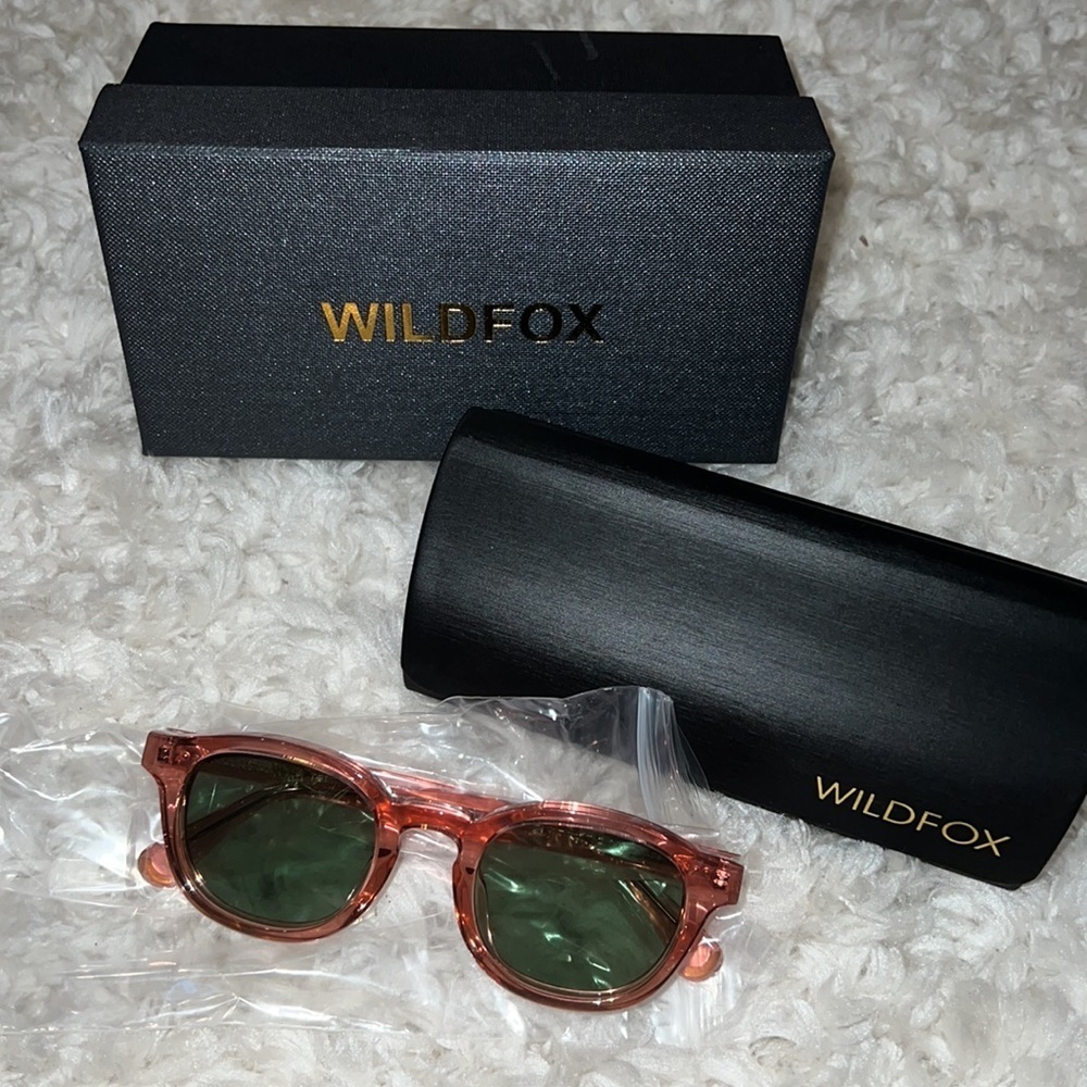 Nwt Smart Fox Sunglasses | Rosewater - wildfox
